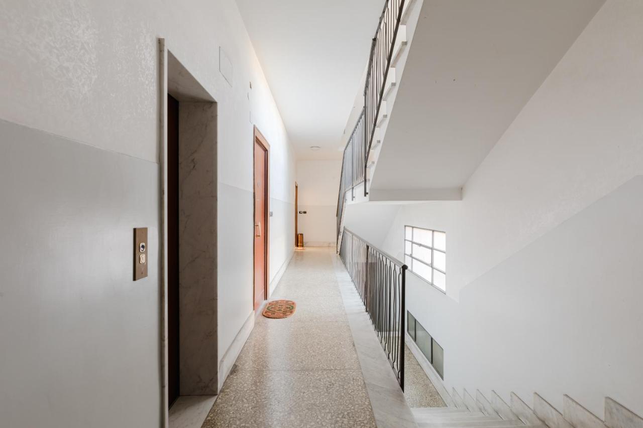 Le Rondini Apartment, 5 Persone, 2 Balconi, Policlinico Tor Vergata E Casilino 로마 외부 사진