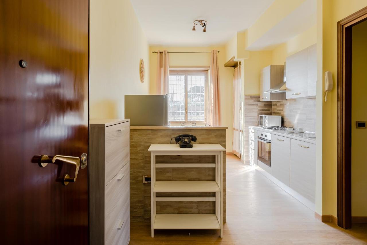 Le Rondini Apartment, 5 Persone, 2 Balconi, Policlinico Tor Vergata E Casilino 로마 외부 사진